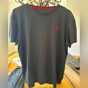 Under Armour black dry fit t-shirt
L like new